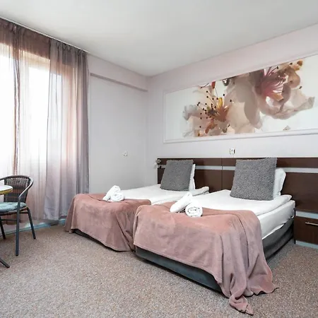 Hotel Family 3*